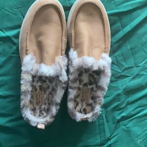 BOBS-Skechers slip-ons size 10
